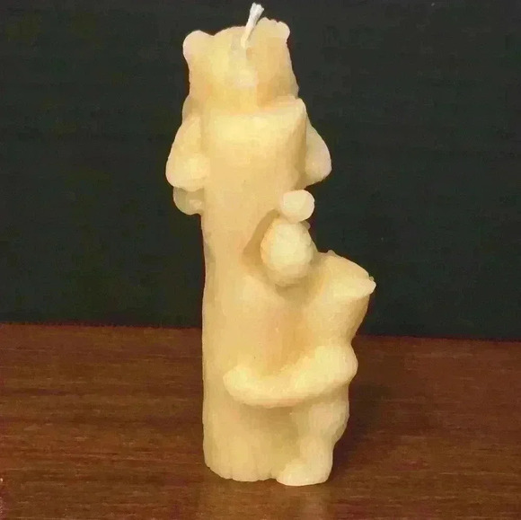 Handmade  Beeswax Bear Candle - Picture 7 of 7